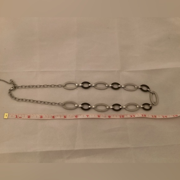 Metallic silver tone and black necklace - Picture 4 of 4